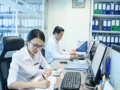 Tác động của tự động hóa và trí tuệ nhân tạo đối với nghề kế toán tại Việt Nam